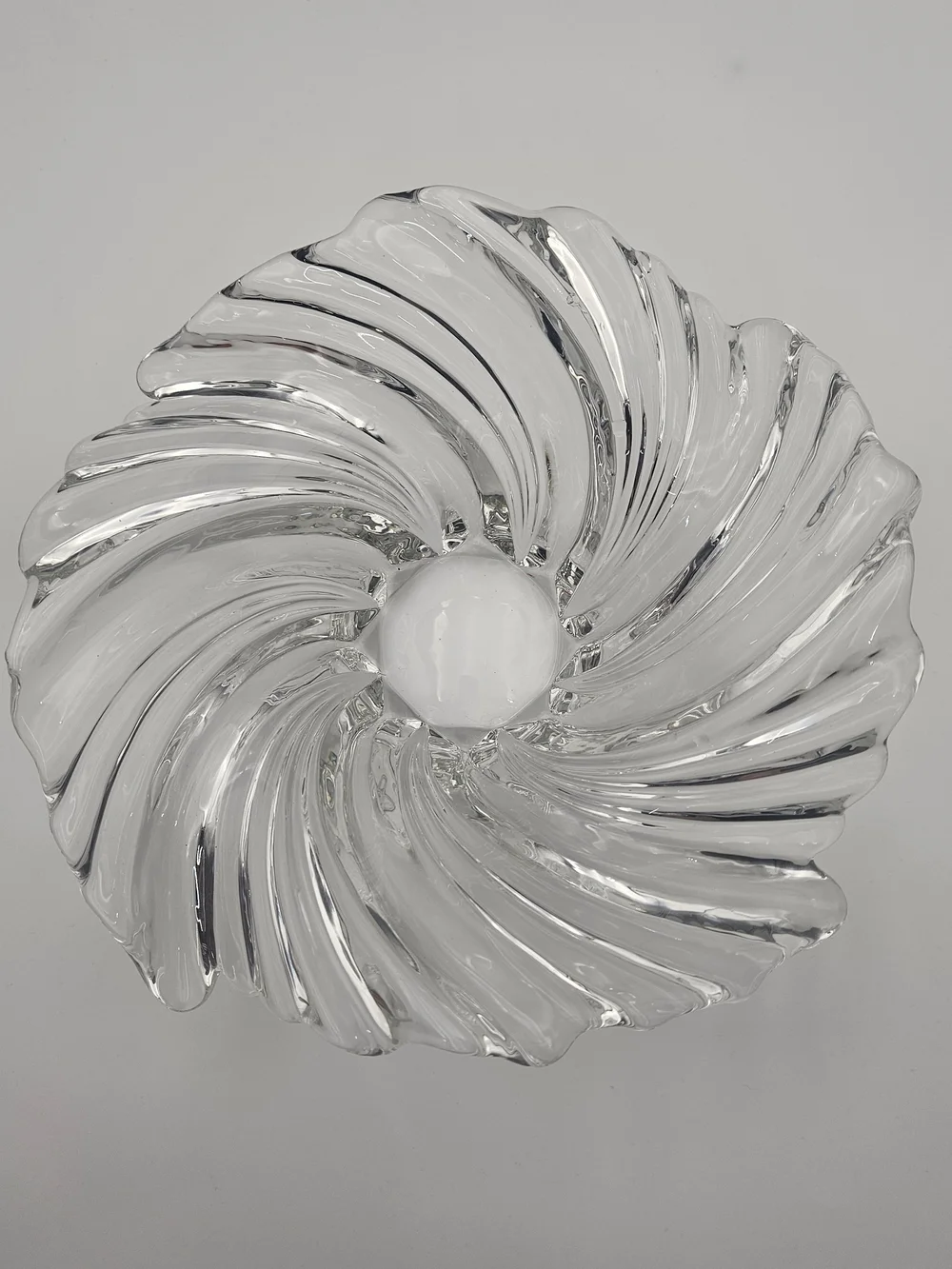 Mikasa Clear Swirl Sculpted Glass Centerpiece Bowl